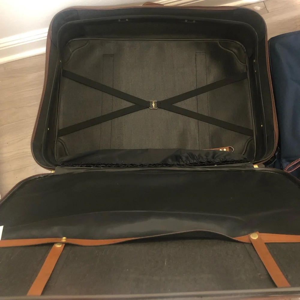 VINTAGE BRAND LUGGAGE 🧳